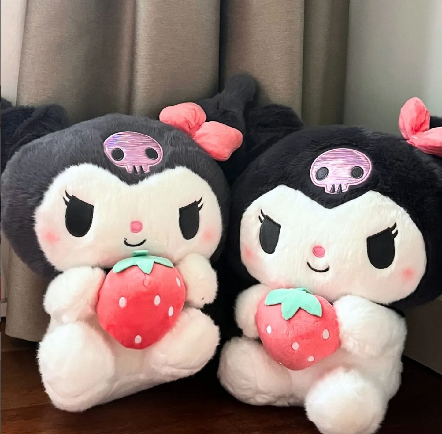 Large kruomi and Melody Plush